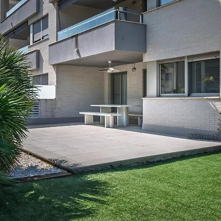 Apartment At187 Ground Floor, Garden And Pool Near The *