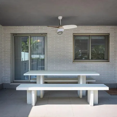 At187 Ground Floor, Garden And Pool Near The *