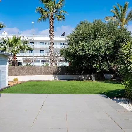 At187 Ground Floor, Garden And Pool Near The Apartment Torredembarra