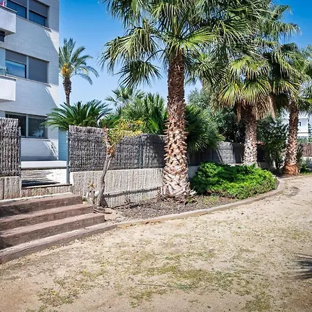 At187 Ground Floor, Garden And Pool Near The
