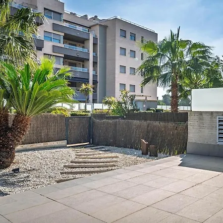 Apartment At187 Ground Floor, Garden And Pool Near The Torredembarra