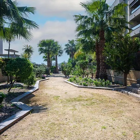 At187 Ground Floor, Garden And Pool Near The Apartment